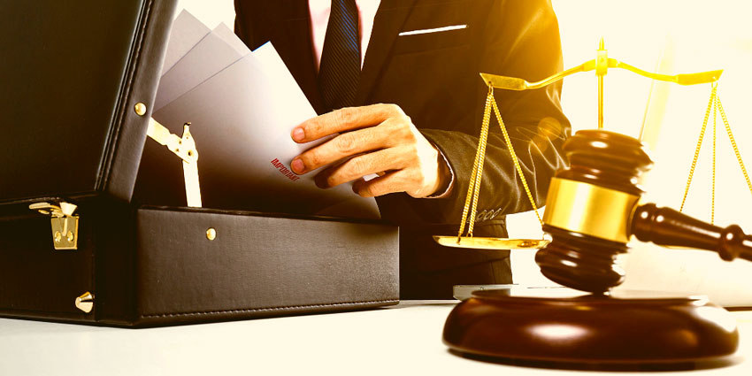 بهترین وکیل در شیراز